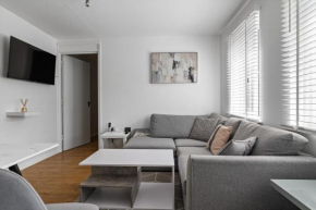Bright and Stylish Stay in Mill Hill